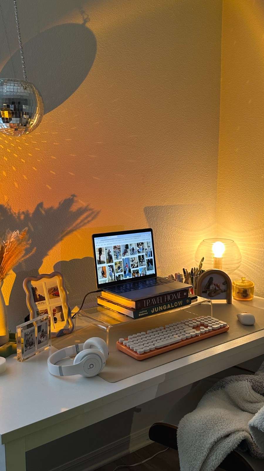 statement lighting